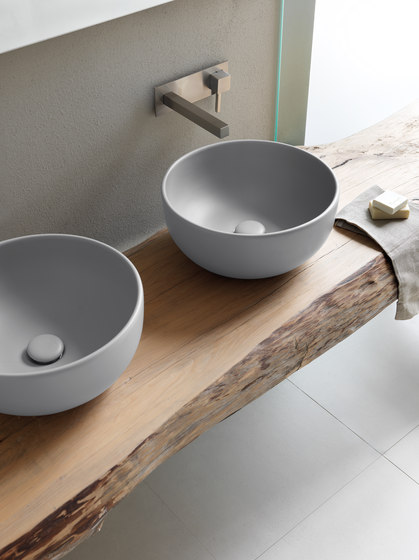 Shui on top bowl 40 | Wash basins | Ceramica Cielo