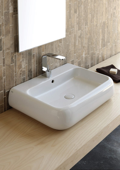 Shui wall mounted and on top washbasin 66 | Wash basins | Ceramica Cielo