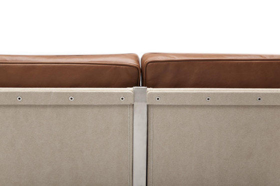 Man Sofa, Two-Seater: Vintage Leather Cognac 21000 | Divani | NORR11