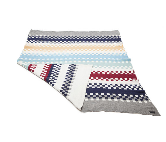 Domino throw | Plaids | NORR11