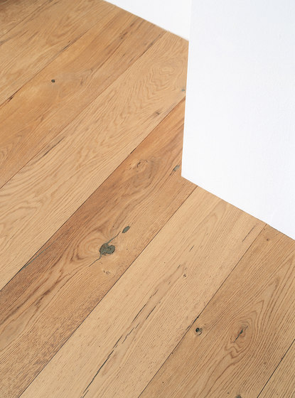 OAK Antique brushed | natural and white oil | Planchers bois | mafi