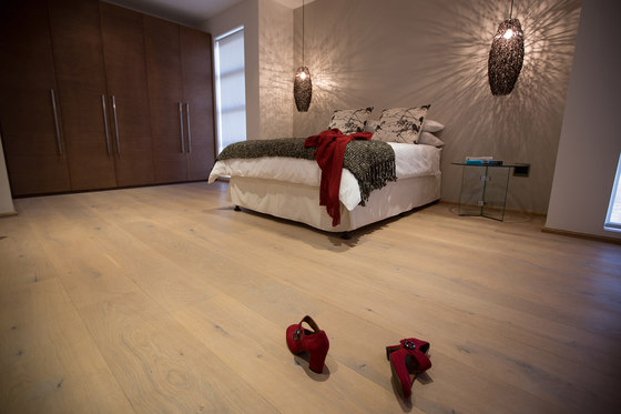 OAK Country brushed | natural and white oil | Wood flooring | mafi
