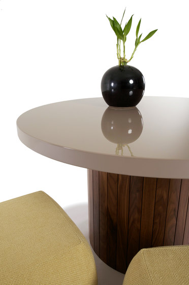 Plank Table | Side tables | Naula