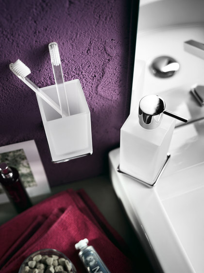 Cube | Toothbrush holders | NOBILI
