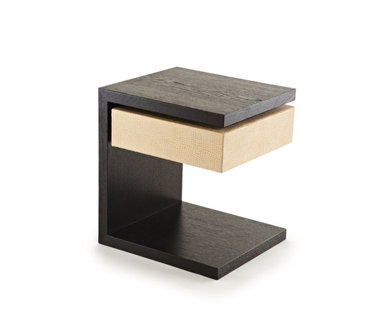 Vesey Side Table | Tables d'appoint | Naula