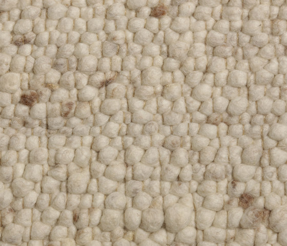 Pebbles 001 | Formatteppiche | Perletta Carpets