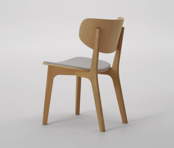 Roundish Chair (cushioned seat) | Chairs | MARUNI