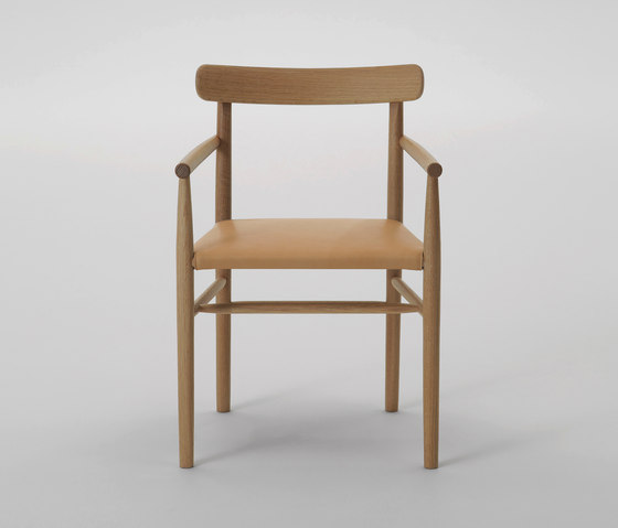 Lightwood Arm Chair | Sillas | MARUNI
