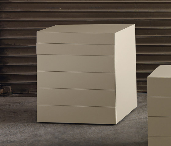 Complementi Notte I-night system_inclinART | Sideboards | Presotto