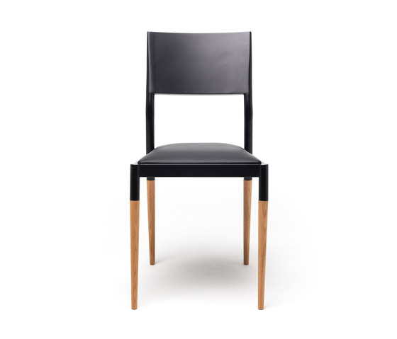 Bic chair | Chairs | Eponimo