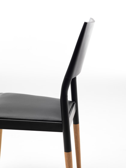 Bic chair | Stühle | Eponimo