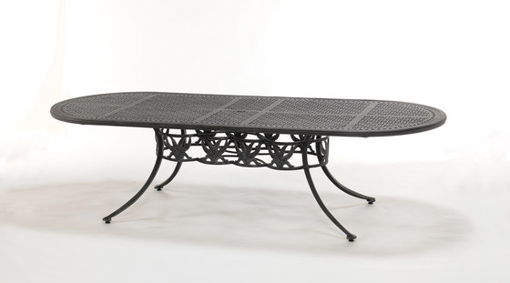 Acanthus Oval Table | Tables de repas | Oxley’s Furniture