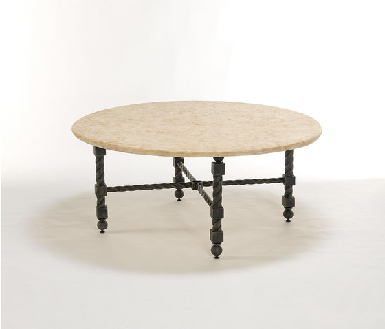 Bretain Round Table | Esstische | Oxley’s Furniture