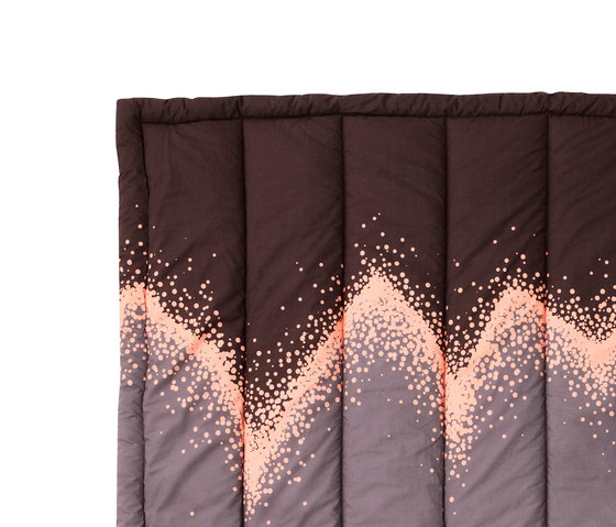 Sprinkle Quilt Aubergine | Decken | Normann Copenhagen