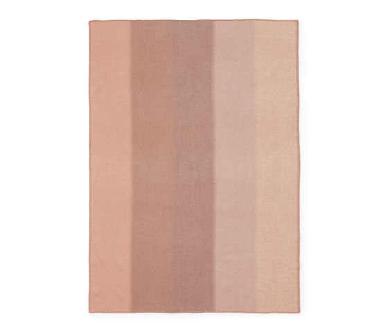 Tint Throw Blanket Nude | Mantas | Normann Copenhagen