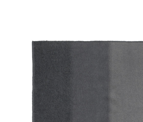 Tint Throw Blanket Grey | Decken | Normann Copenhagen