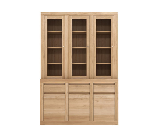 Oak Flat cupboard | Vitrinas | Ethnicraft