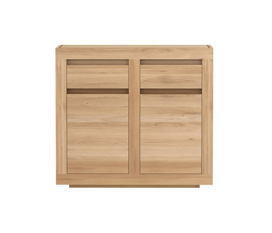 Oak Flat sideboard | Sideboards / Kommoden | Ethnicraft