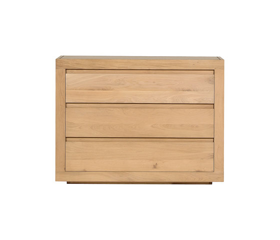 Oak Flat chest of drawers | Credenze | Ethnicraft