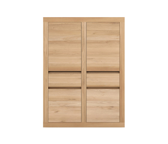 Oak Flat storage cupboard | Armarios | Ethnicraft