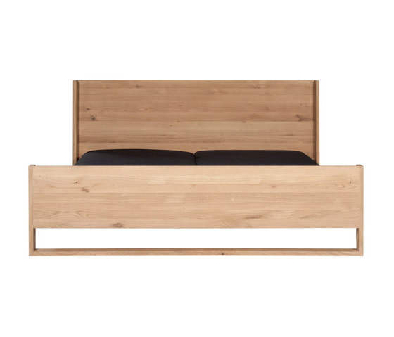 Oak Nordic bed | Betten | Ethnicraft