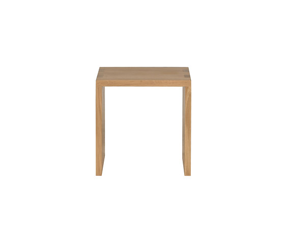 Oak Cube open side table | Tavolini alti | Ethnicraft