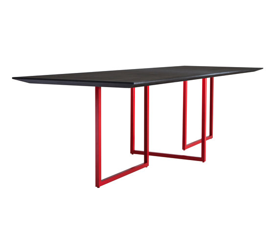 Gazelle table | Dining tables | Driade