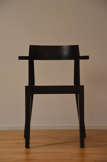 Hawelka Armlehnstuhl | Stühle | jankurtz