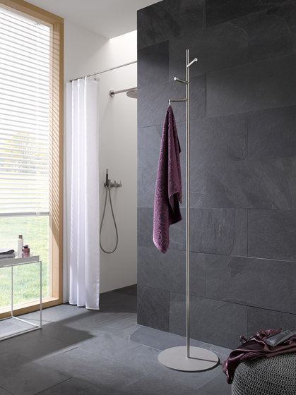 Standgarderobe Helix 3V | Towel rails | PHOS Design