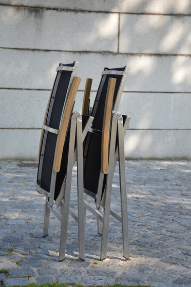 Lux folding armchair | Chairs | jankurtz