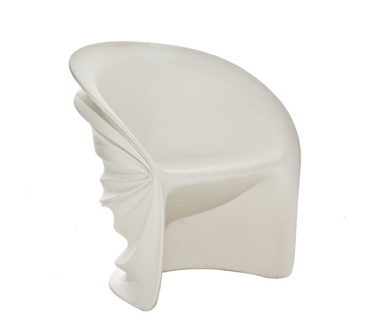 Modesty Veiled armchair | Chairs | Driade