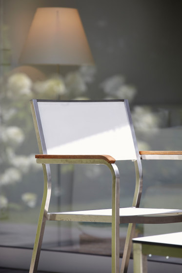 Lux stackable armchair | Chaises | jankurtz