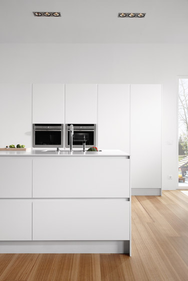 Serie 45 | Polar white | Island kitchens | dica