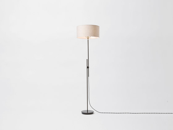 Shaded Floor lamp | Standleuchten | Workstead