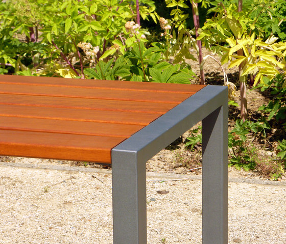 Basic table and backless bench | Tisch-Sitz-Kombinationen | Concept Urbain