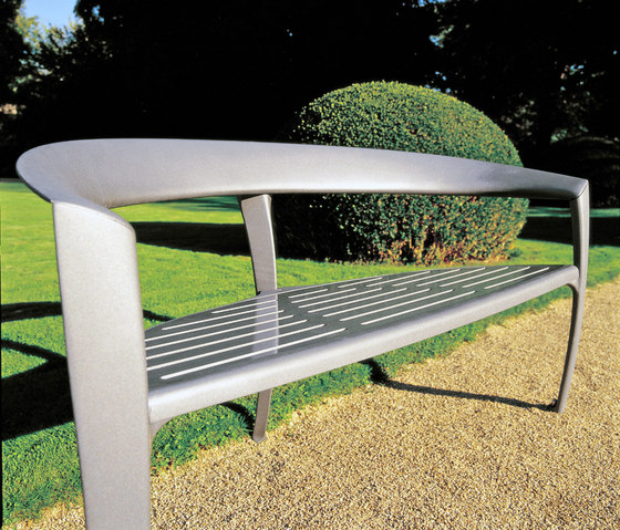 Nastra metal bench | Panche | Concept Urbain