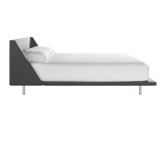 Nook Full Bed | Betten | Blu Dot