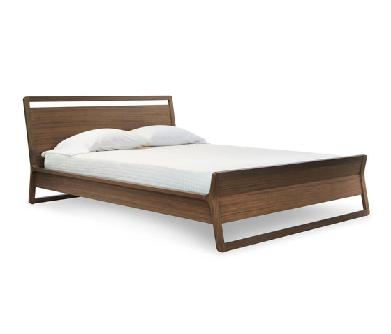 Woodrow Full Bed | Camas | Blu Dot