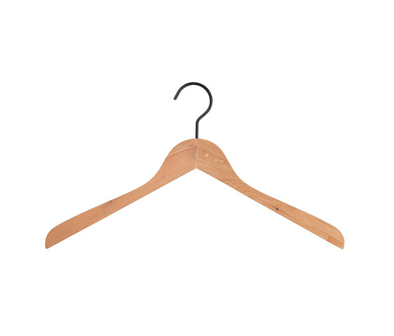 Cedar hanger | Kleiderbügel | nomess copenhagen