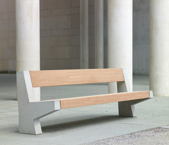 Versio juno bench with slats LARGE concrete feet light grey  | Bancos | Westeifel Werke