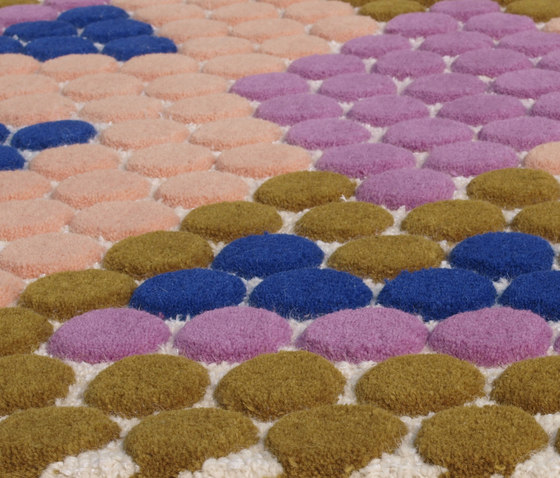 Bubbles Hexagon | Tapis / Tapis de designers | Nuzrat Carpet Emporium