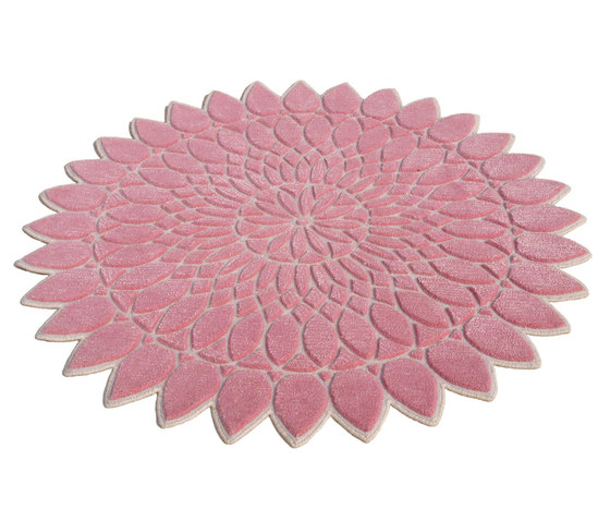 Wreath Pink | Alfombras / Alfombras de diseño | Nuzrat Carpet Emporium