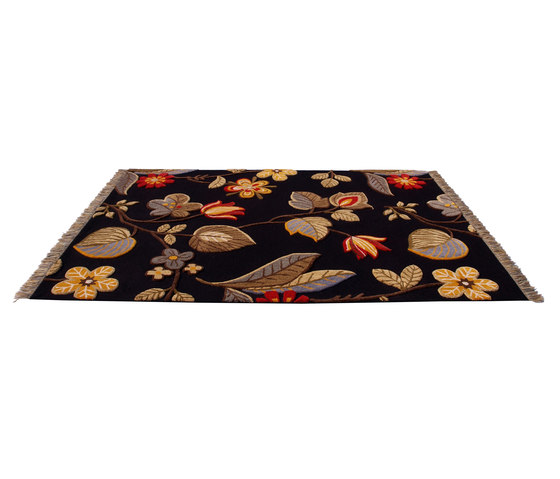 76 14 | Tapis / Tapis de designers | Nuzrat Carpet Emporium