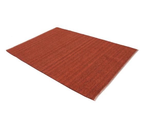 T 02 | Formatteppiche | Nuzrat Carpet Emporium