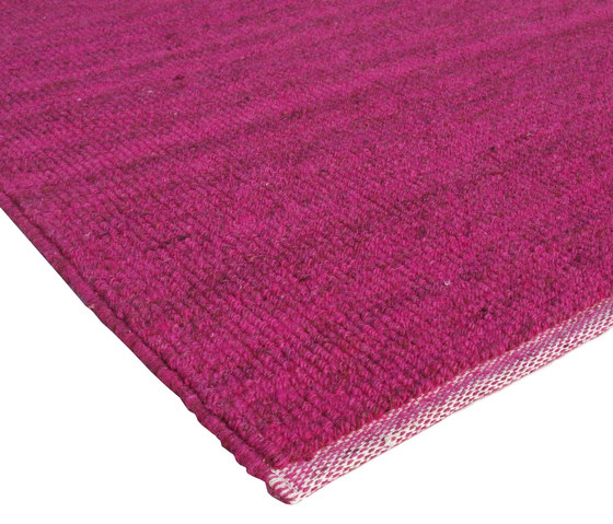 T 03 | Tapis / Tapis de designers | Nuzrat Carpet Emporium