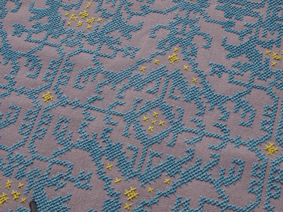 Star | Rugs | Nuzrat Carpet Emporium