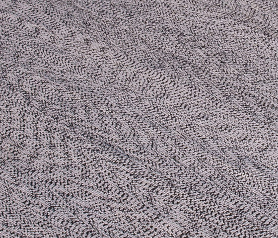 45 | Rugs | Nuzrat Carpet Emporium