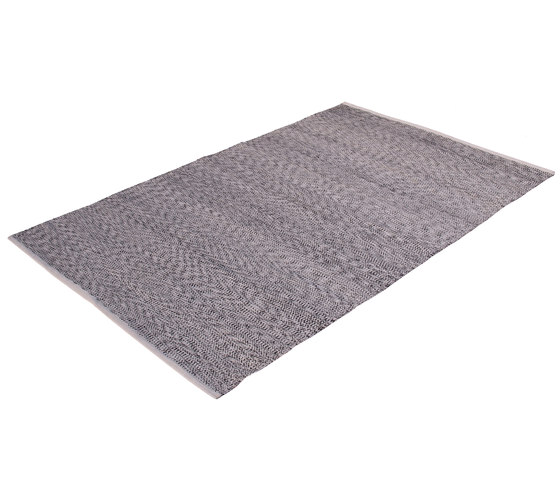 45 | Formatteppiche | Nuzrat Carpet Emporium