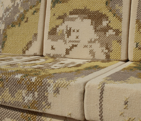 X Stars Sofa | Canapés | Nuzrat Carpet Emporium