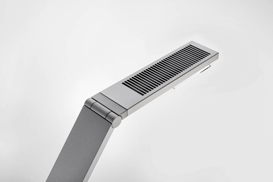 FLOOR LINEAR aluminium | Free-standing lights | LUCTRA